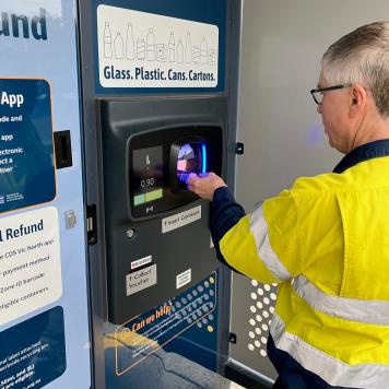 CDS reverse vending machine