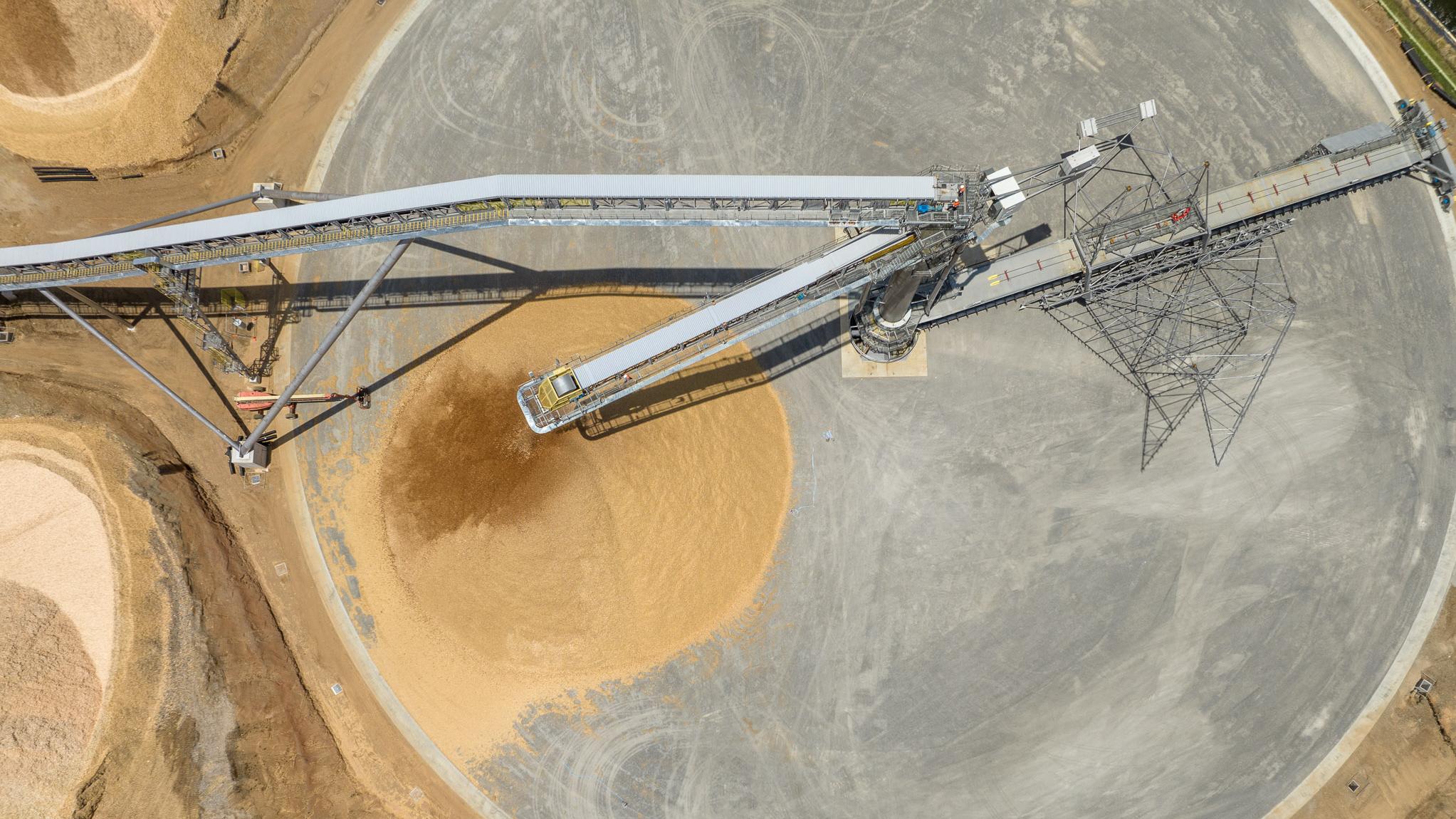 Birds eye view of Tumut stacker reclaimer in production 