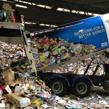 Recycling truck in MRF
